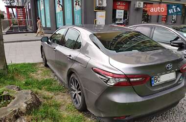Седан Toyota Camry 2022 в 
