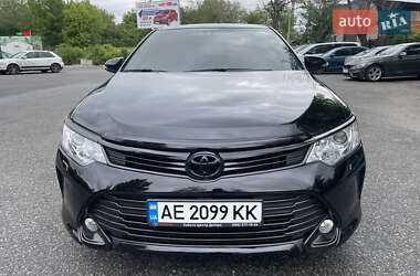Седан Toyota Camry 2017 в Дніпрі