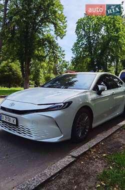 Седан Toyota Camry 2024 в Полтаве