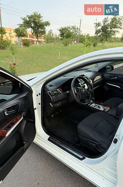 Седан Toyota Camry 2012 в 