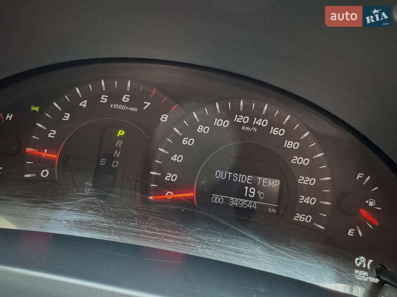 Седан Toyota Camry 2008 в Кременце