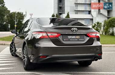 Седан Toyota Camry 2018 в 