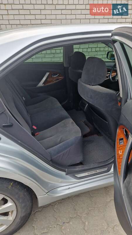Седан Toyota Camry 2008 в Днепре