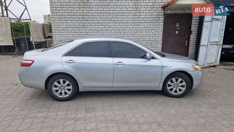 Седан Toyota Camry 2008 в Днепре