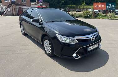 Седан Toyota Camry 2016 в Полтаве