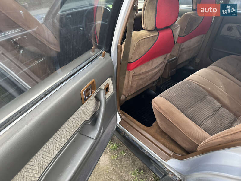 Универсал Toyota Camry 1989 в Одессе