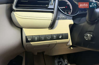 Седан Toyota Camry 2021 в 