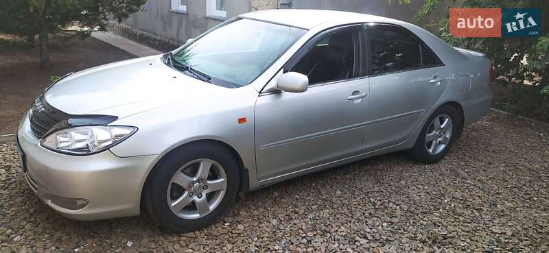 Седан Toyota Camry 2003 в Харькове