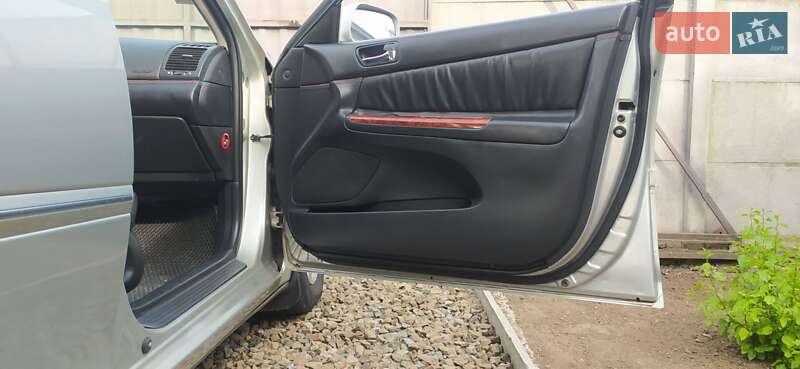Седан Toyota Camry 2003 в Харькове