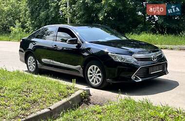 Седан Toyota Camry 2015 в 