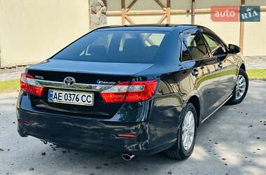 Седан Toyota Camry 2012 в 