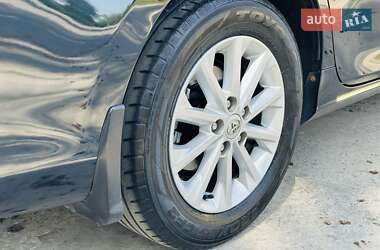 Седан Toyota Camry 2012 в 