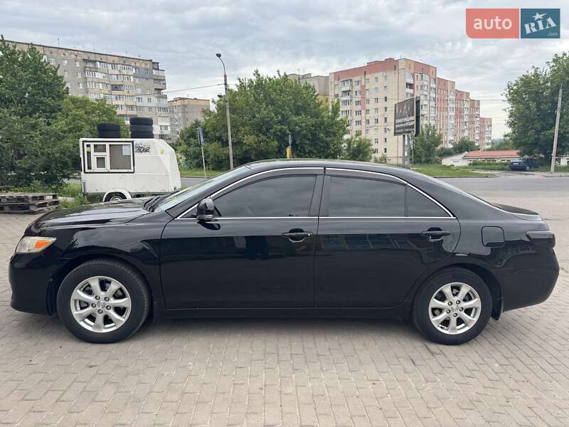 Седан Toyota Camry 2011 в Рівному фото 8 Седан Toyota Camry 2011 в Рівному