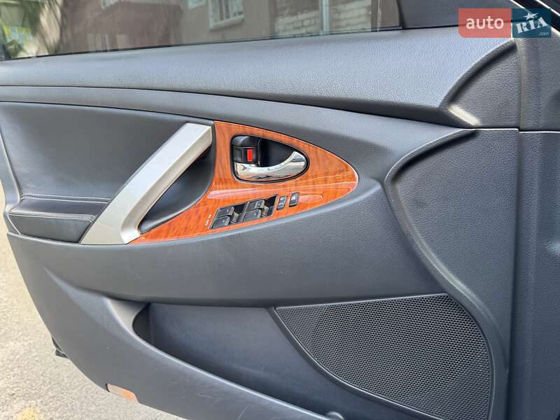 Седан Toyota Camry 2011 в Рівному фото 15 Седан Toyota Camry 2011 в Рівному