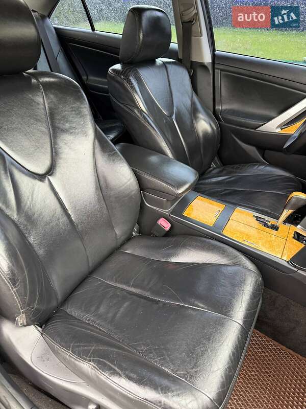 Седан Toyota Camry 2008 в Києві