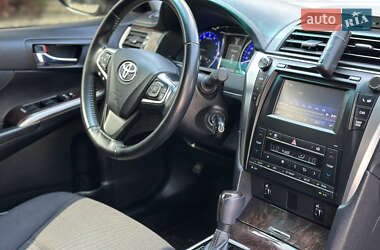 Седан Toyota Camry 2016 в 