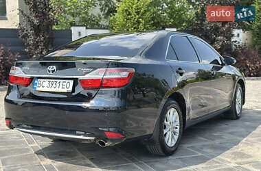 Седан Toyota Camry 2016 в 