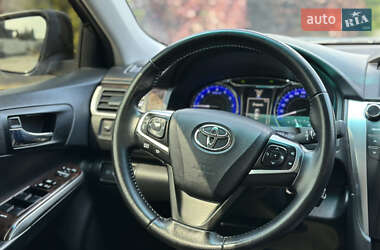 Седан Toyota Camry 2016 в 