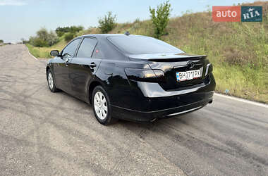 Седан Toyota Camry 2006 в 