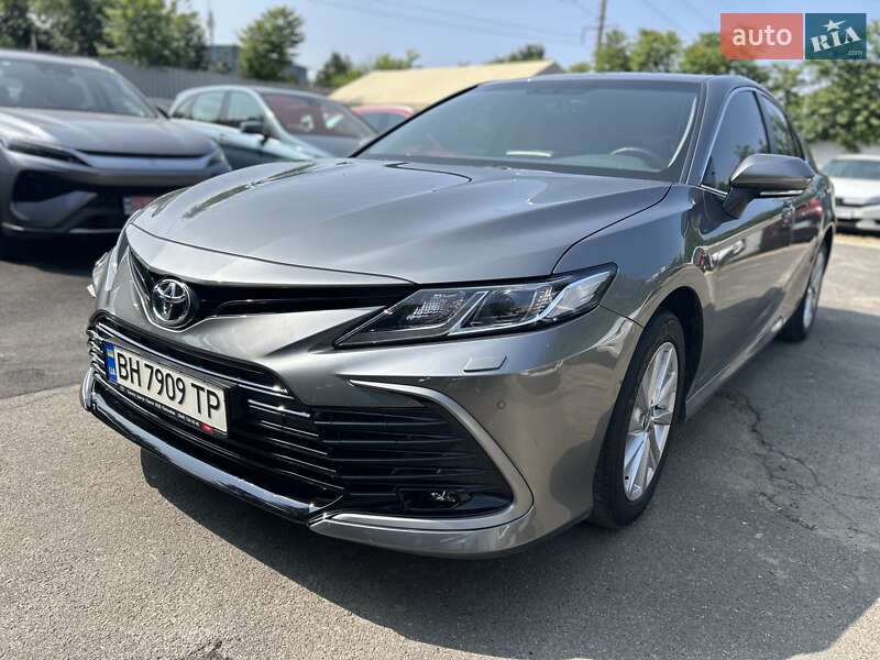 Toyota Camry 2024