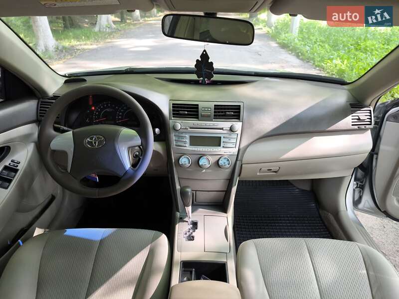 Седан Toyota Camry 2008 в Козятині