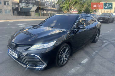 Седан Toyota Camry 2021 в Києві