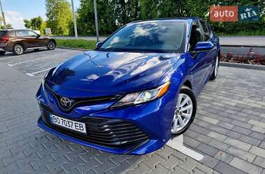 Седан Toyota Camry 2018 в Вінниці