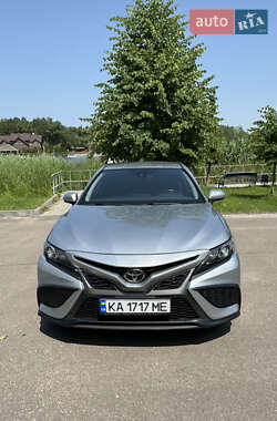 Седан Toyota Camry 2021 в Києві