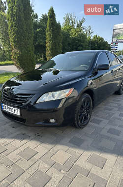 Седан Toyota Camry 2007 в Хмельницком