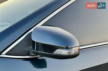 Седан Toyota Camry 2013 в 