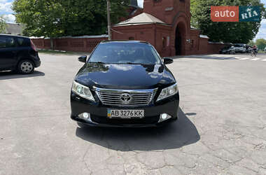 Седан Toyota Camry 2012 в 