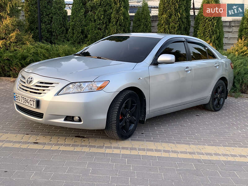 Седан Toyota Camry 2006 в Збаражі