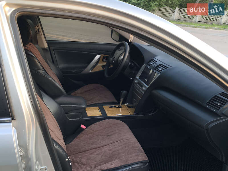Седан Toyota Camry 2006 в Збаражі
