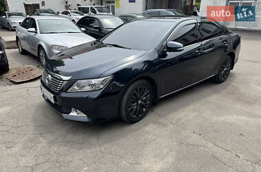 Седан Toyota Camry 2012 в 