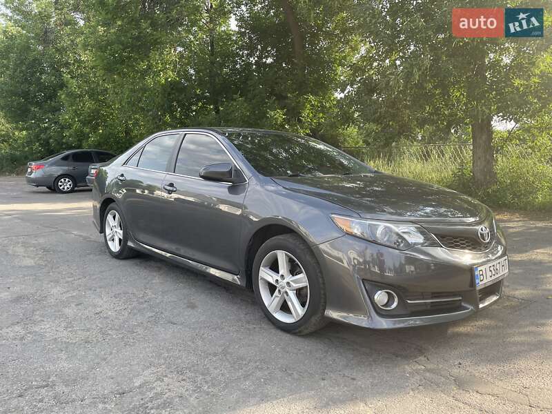 Toyota Camry 2012