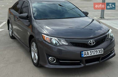 Седан Toyota Camry 2013 в Одессе