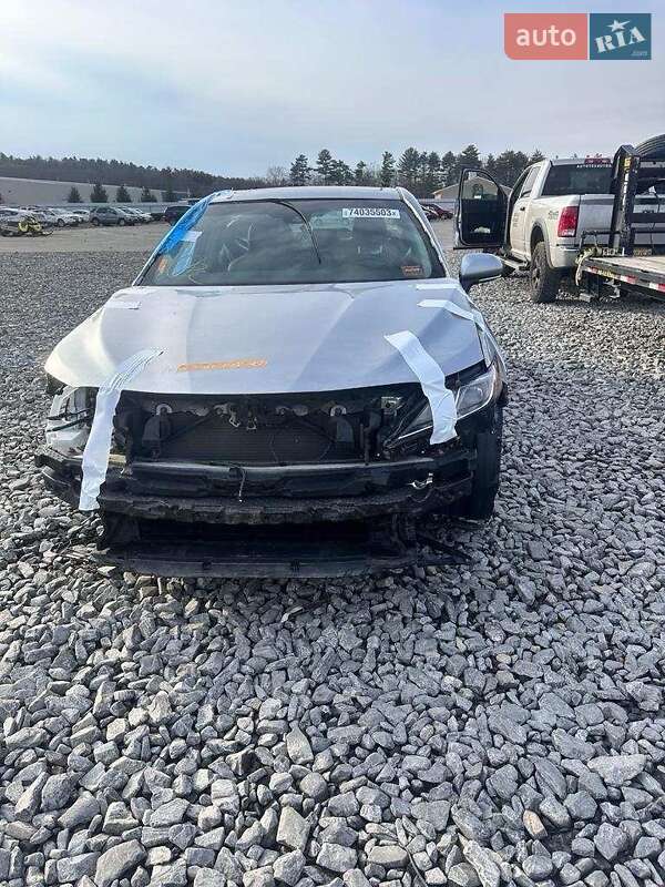 Седан Toyota Camry 2018 в Львове