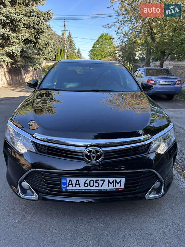 Toyota Camry 2017