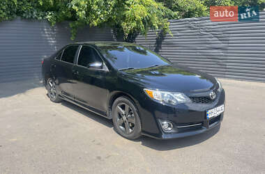 Седан Toyota Camry 2014 в Одессе