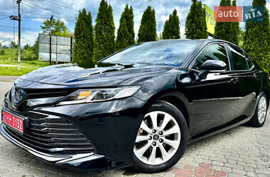 Седан Toyota Camry 2020 в Трускавці