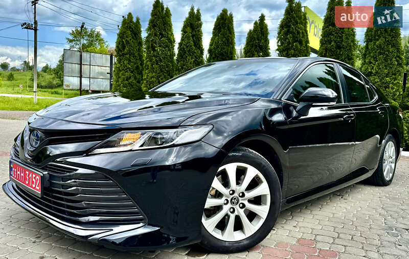 Toyota Camry 2020