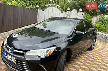 Седан Toyota Camry 2015 в Киеве