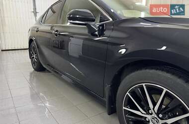 Седан Toyota Camry 2022 в 