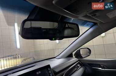 Седан Toyota Camry 2022 в 