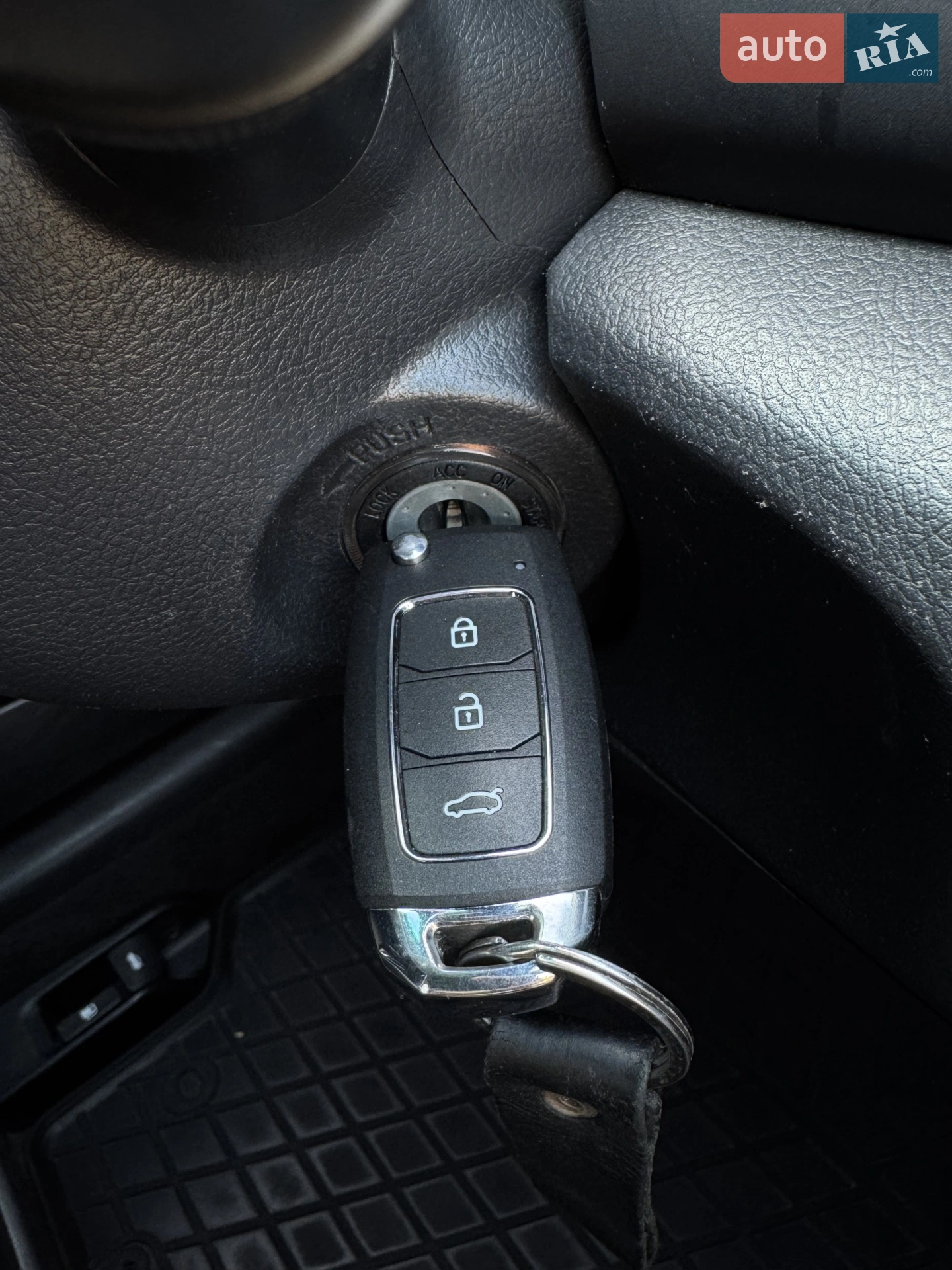 2010 Toyota Camry - мініатюра 17