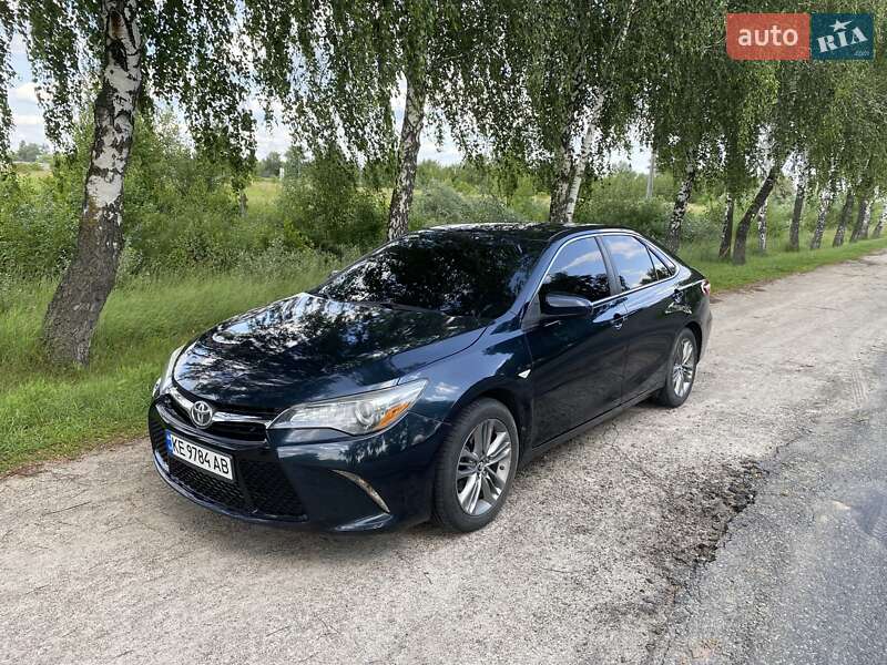 Седан Toyota Camry 2015 в Василькове