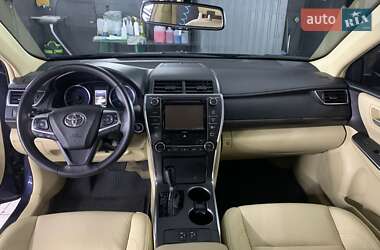 Седан Toyota Camry 2017 в 