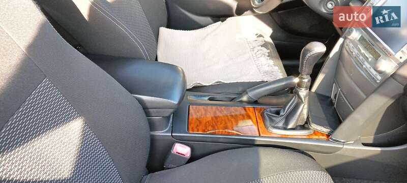 Седан Toyota Camry 2007 в Києві
