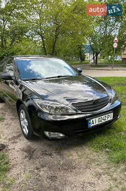 Седан Toyota Camry 2004 в Києві