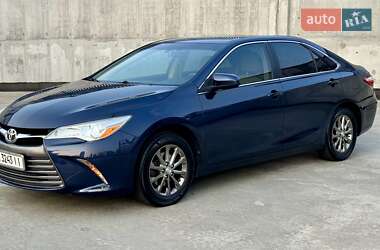 Седан Toyota Camry 2015 в Києві